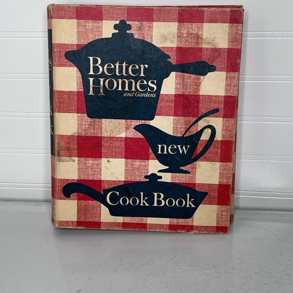 Better Homes and Gardens vintage cookbook - Picture 3 of 15